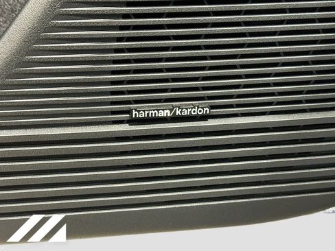 New 2026 Subaru Outback Touring XT image 21