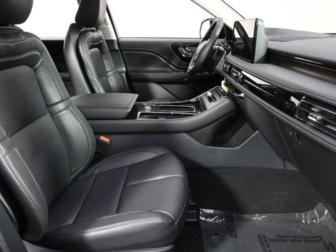 New 2026 Lincoln Aviator Reserve image 16