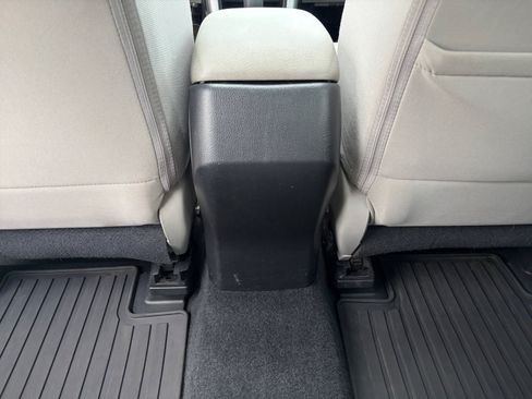 Used 2015 Subaru Forester 2.5i Premium AWD/4WD image 30