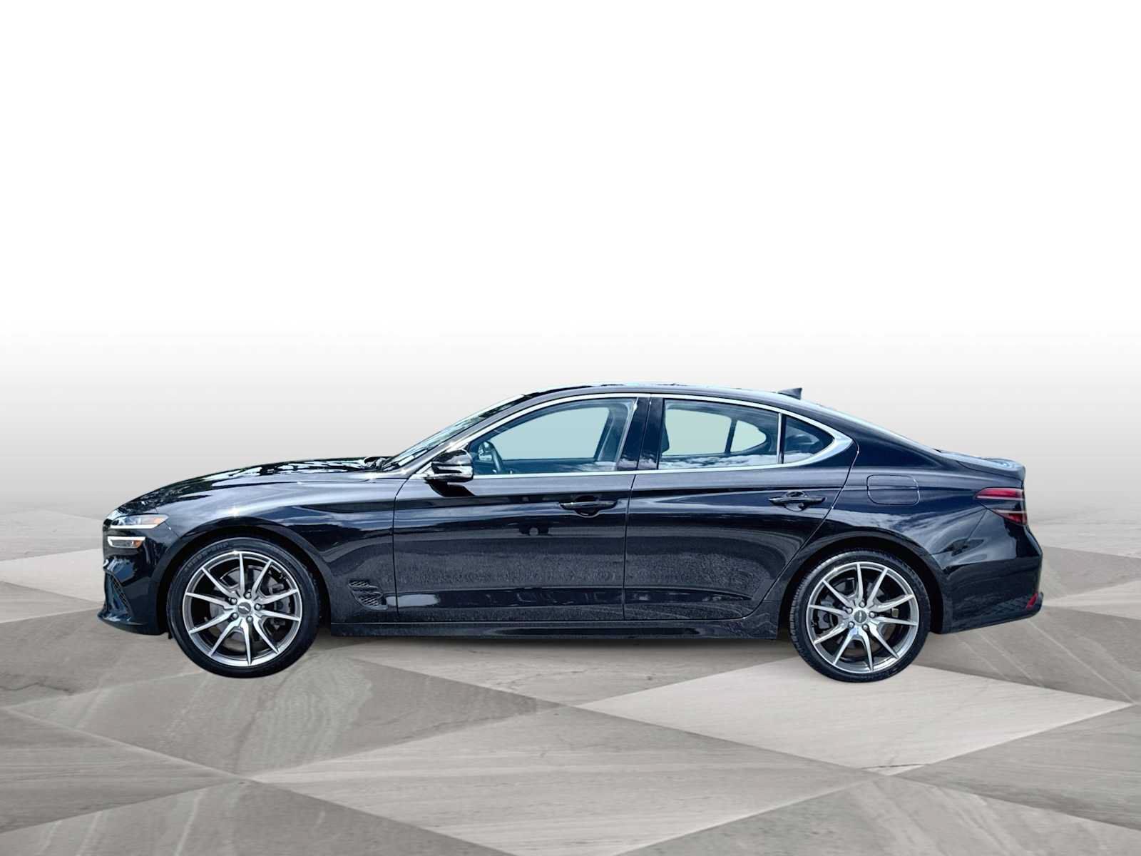 Used 2023 Genesis G70 2.0T RWD image 5
