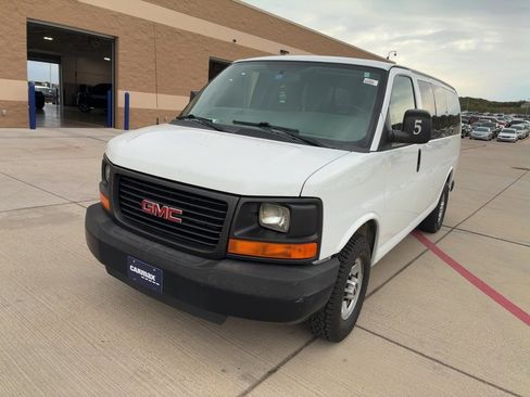 Used 2014 GMC Savana 3500 LS image 1