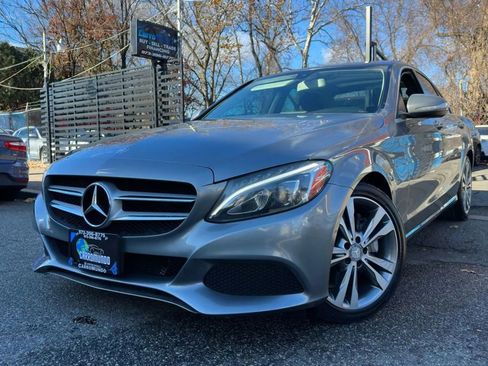 Used 2015 Mercedes-Benz C 300 Sedan image 2