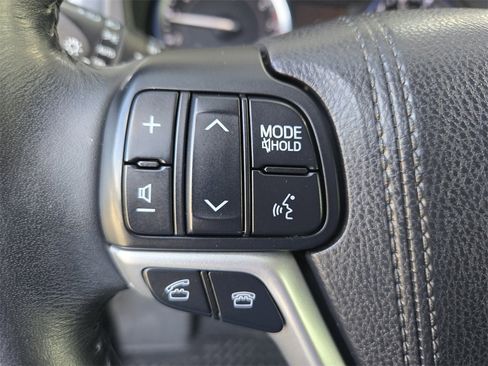 Used 2016 Toyota Highlander Plus image 15