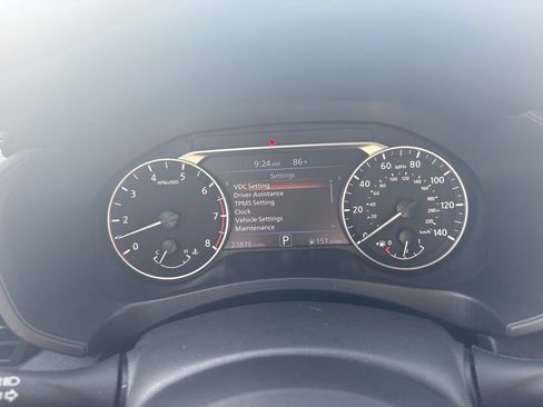 Used 2024 Nissan Altima 2.5 SV AWD/4WD image 17