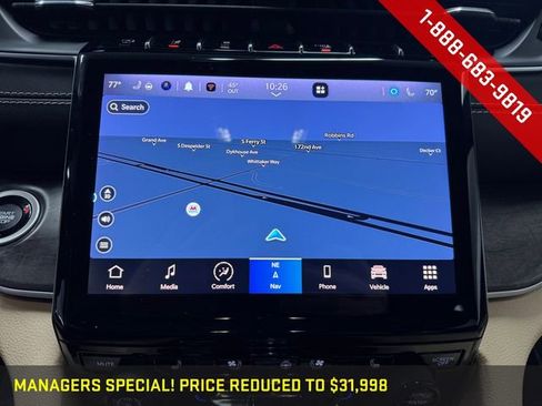 Used 2023 Jeep Grand Cherokee Limited w/ Luxury Tech Group II image 17