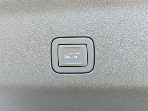 New 2026 GMC Yukon Denali w/ Advanced Technology Package AWD/4WD image 34