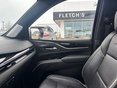 Used 2021 Cadillac Escalade Sport w/ Driver Assist Tech Package image 13