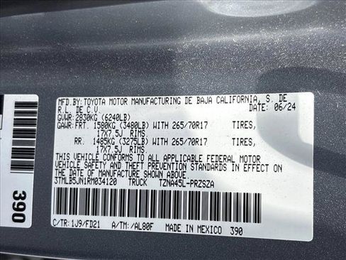 Used 2024 Toyota Tacoma TRD Off-Road AWD/4WD image 27