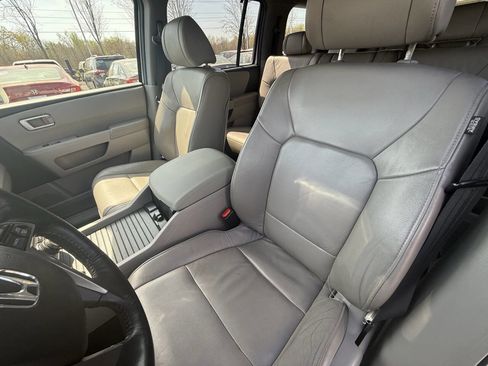 Used 2013 Honda Pilot Touring image 12