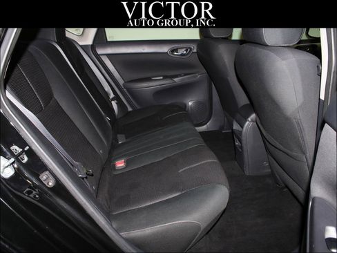 Used 2018 Nissan Sentra S image 28