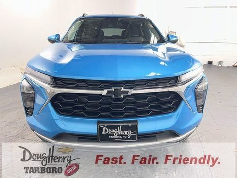 New 2026 Chevrolet Trax LT w/ Driver Confidence Package image 2