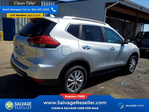 Used 2017 Nissan Rogue SV AWD/4WD image 4