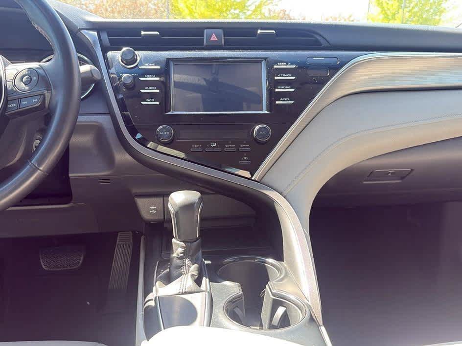 Used 2018 Toyota Camry SE w/ Protection Package (Q2) FWD image 18