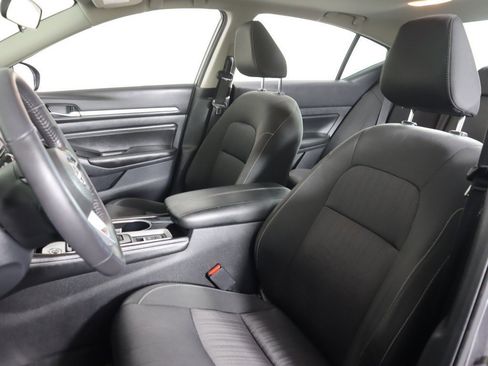 Used 2023 Nissan Altima 2.5 SV w/ SV Premium Package image 29