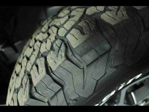 Used 2022 Jeep Wrangler Sport S image 17