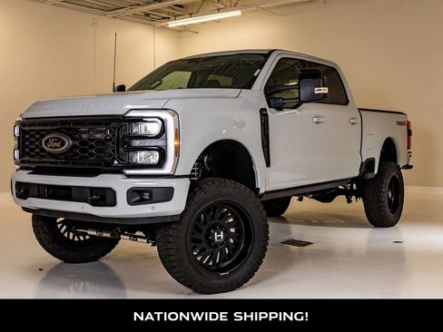 Used 2026 Ford F250 Lariat w/ Tremor Off-Road Package AWD/4WD image 4