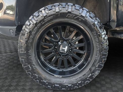 Used 2020 GMC Sierra 2500 AT4 w/ AT4 Premium Package AWD/4WD image 23