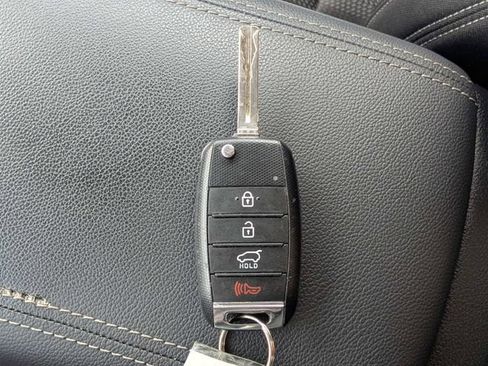 Used 2020 Kia Sportage LX FWD image 29