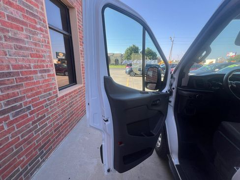 Used 2023 Ford Transit 350 XLT RWD image 22