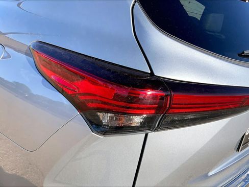 Used 2020 Toyota Highlander Platinum AWD/4WD image 74