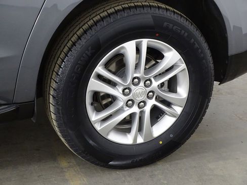 Used 2020 Buick Enclave Essence w/ LPO, Luxury Package image 45