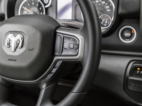 Used 2022 RAM 1500 Big Horn AWD/4WD image 43