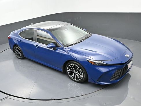 Certified 2025 Toyota Camry XLE image 42