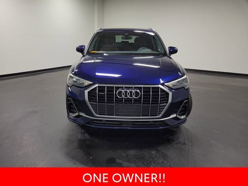 Used 2022 Audi Q3 2.0T Premium image 3