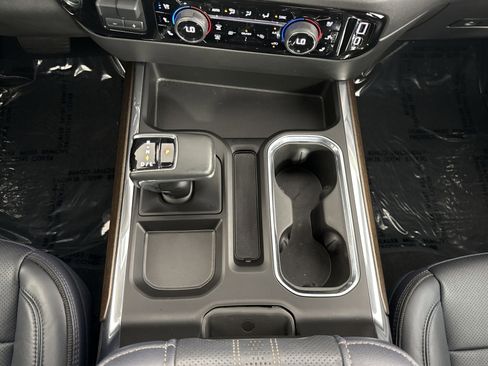 Used 2023 Chevrolet Silverado 1500 High Country w/ Technology Package AWD/4WD image 22