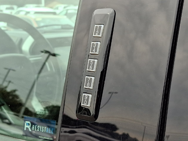 Used 2018 Ford F150 Lariat w/ Equipment Group 502A Luxury AWD/4WD image 28