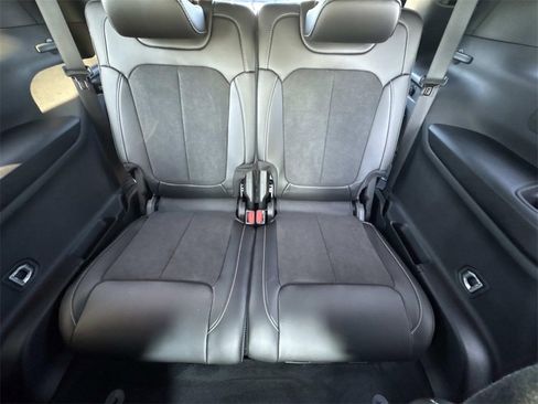 New 2025 Jeep Grand Cherokee L Altitude image 19