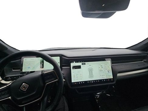 Used 2024 Rivian R1S Adventure image 12