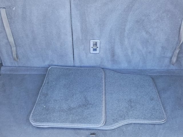 Used 2024 Toyota Highlander LE FWD image 7