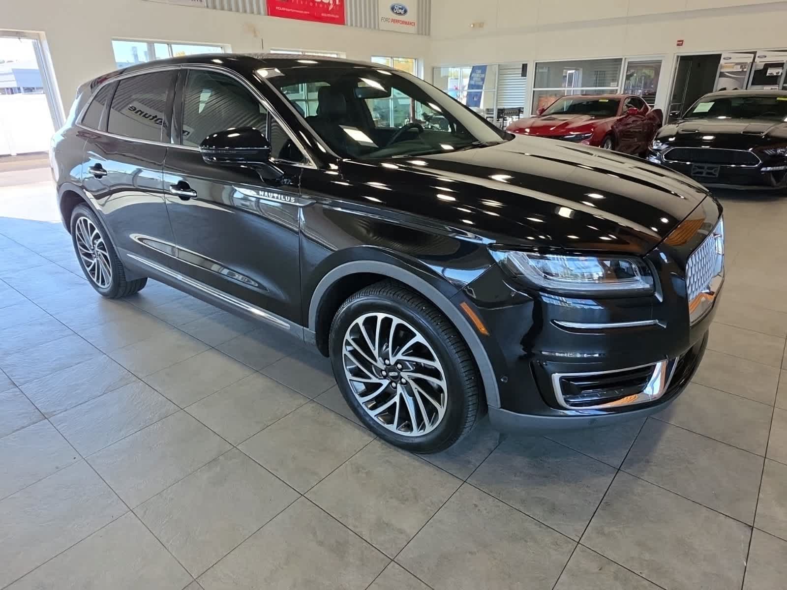 Used 2019 Lincoln Nautilus Reserve AWD/4WD image 4