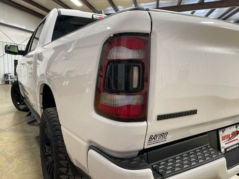Used 2020 RAM 1500 4x4 Crew Cab image 26