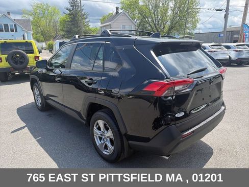 Used 2025 Toyota RAV4 XLE w/ Convenience Package AWD/4WD image 6