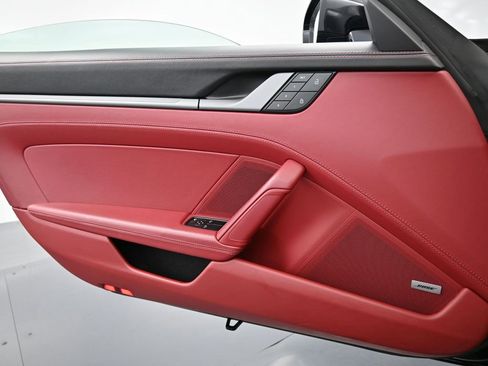 Used 2022 Porsche 911 Targa 4S image 6