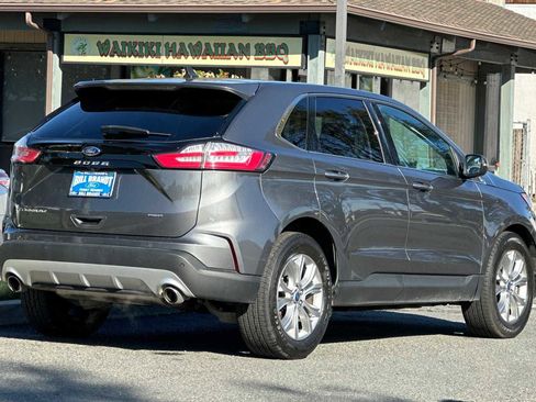 Certified 2022 Ford Edge Titanium image 32
