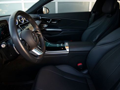 Used 2024 Mercedes-Benz CLE 300 4MATIC Coupe image 15