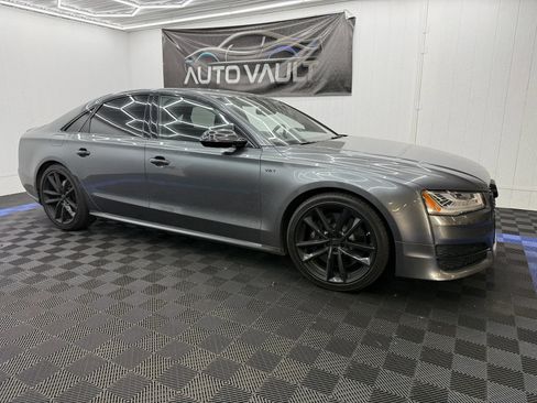 Used 2017 Audi S8 Plus w/ S8 Cold Weather Package AWD/4WD image 2