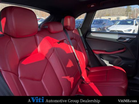 Used 2024 Porsche Macan S image 28