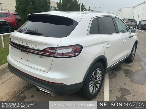 Used 2019 Lincoln Nautilus Select FWD image 6