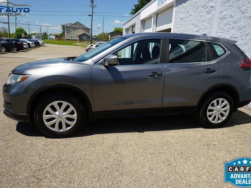 Used 2018 Nissan Rogue S AWD/4WD image 4