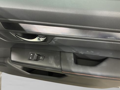 Used 2025 Honda CR-V Sport-L image 28