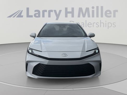 Used 2026 Toyota Camry LE FWD image 8