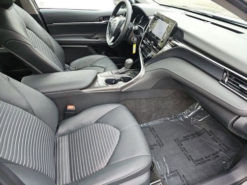 Used 2024 Toyota Camry SE w/ Cold Weather Package image 11
