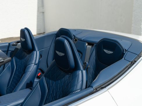 Used 2025 Aston Martin DB12 Convertible RWD image 30