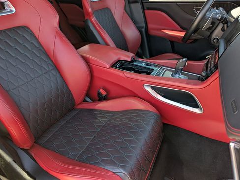 Used 2020 Jaguar F-PACE SVR AWD/4WD image 23