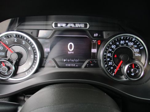 Certified 2021 RAM 1500 Big Horn AWD/4WD image 17