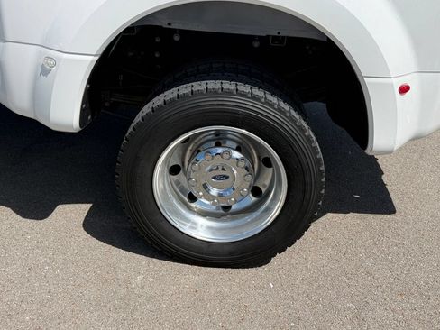 Used 2020 Ford F450 Platinum w/ FX4 Off-Road Package AWD/4WD image 24